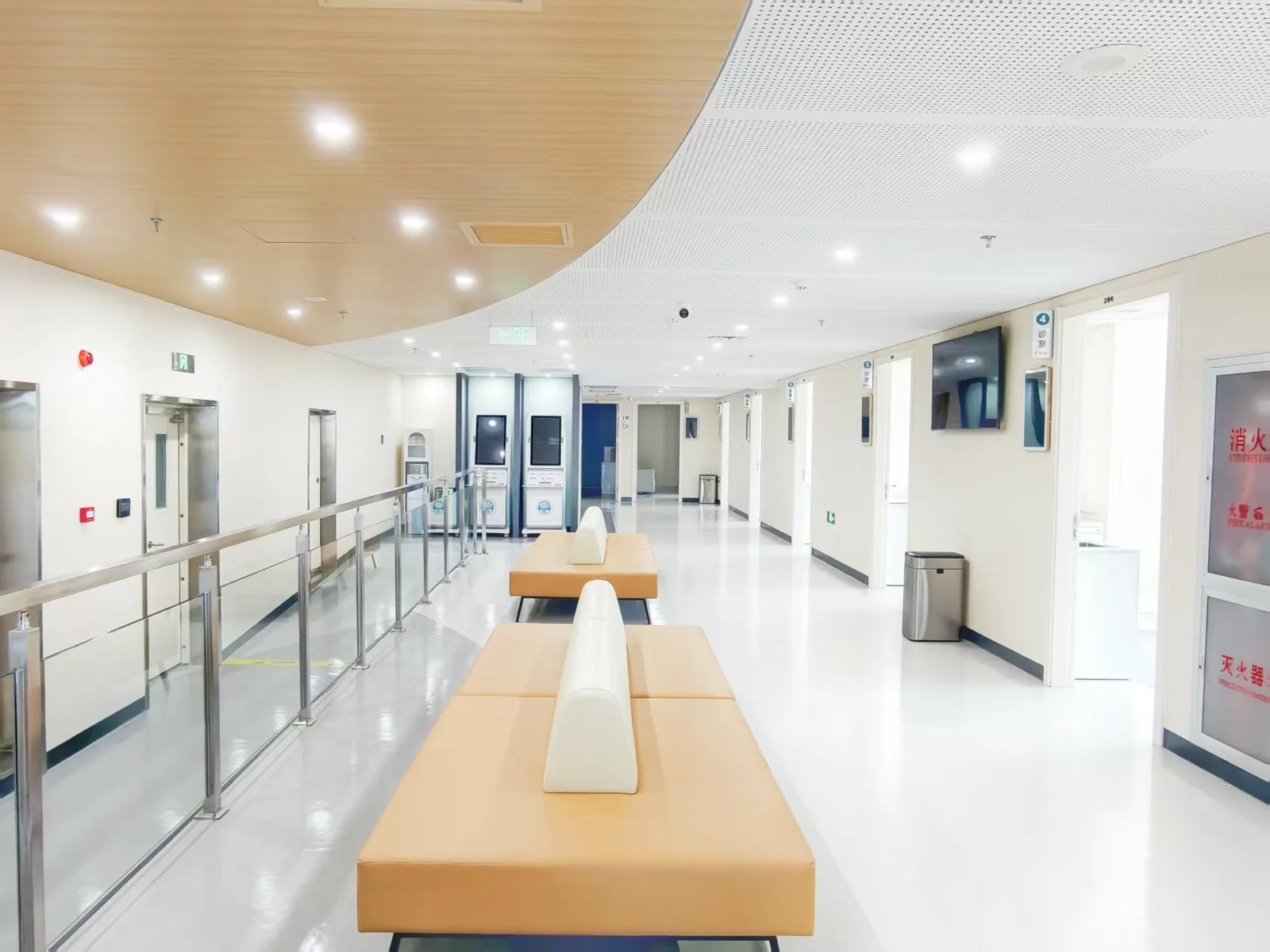 Patient waiting area at Huilongguan branch, a DIFFERENT campus from the international clinic